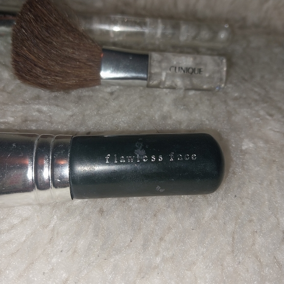 Makeup brushes bundle - Picture 9 of 11